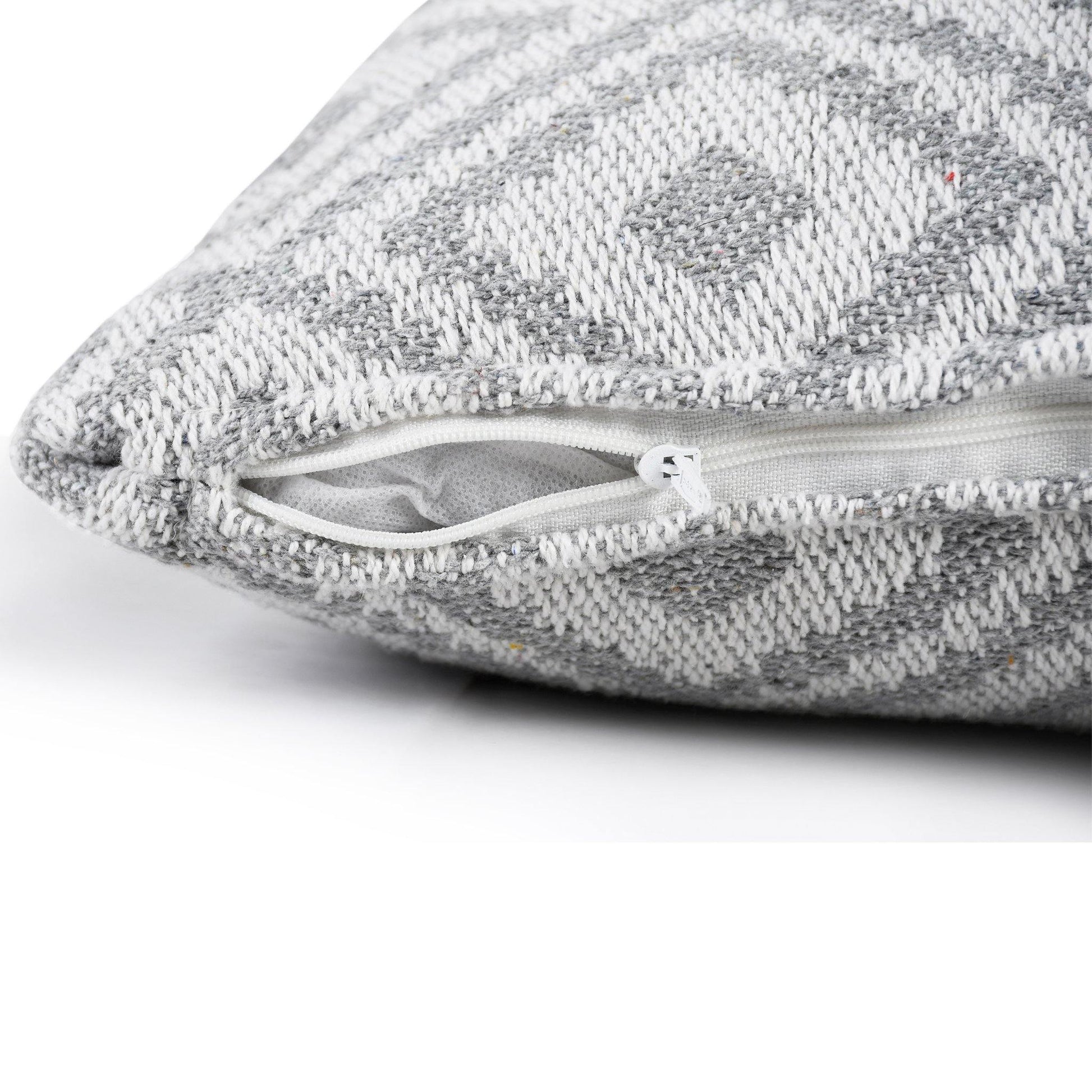 Housse de coussin en lin gris | 45×45 cm | Motif géométrique | Déco moderne - HousseCosy